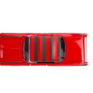 اسباب بازی ماشین فلزی کادیلاک Cadillac1958 و فیگور فردی کروگر با مقیاس 1:24_اسباب بازی